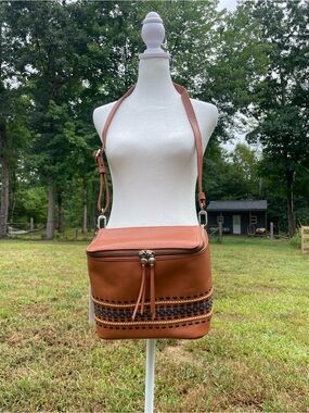 HOBO Women’s Leather Crossbody Bag in Cognac Brown